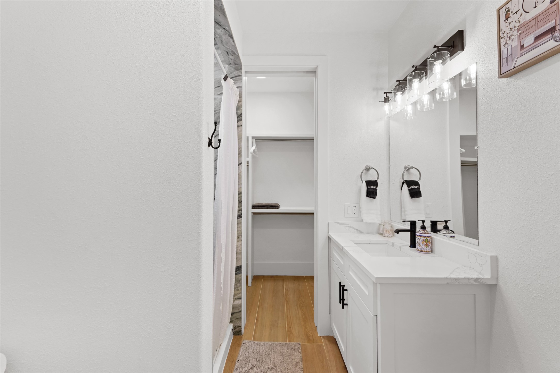 4706 Victor Street Dallas TX 75246