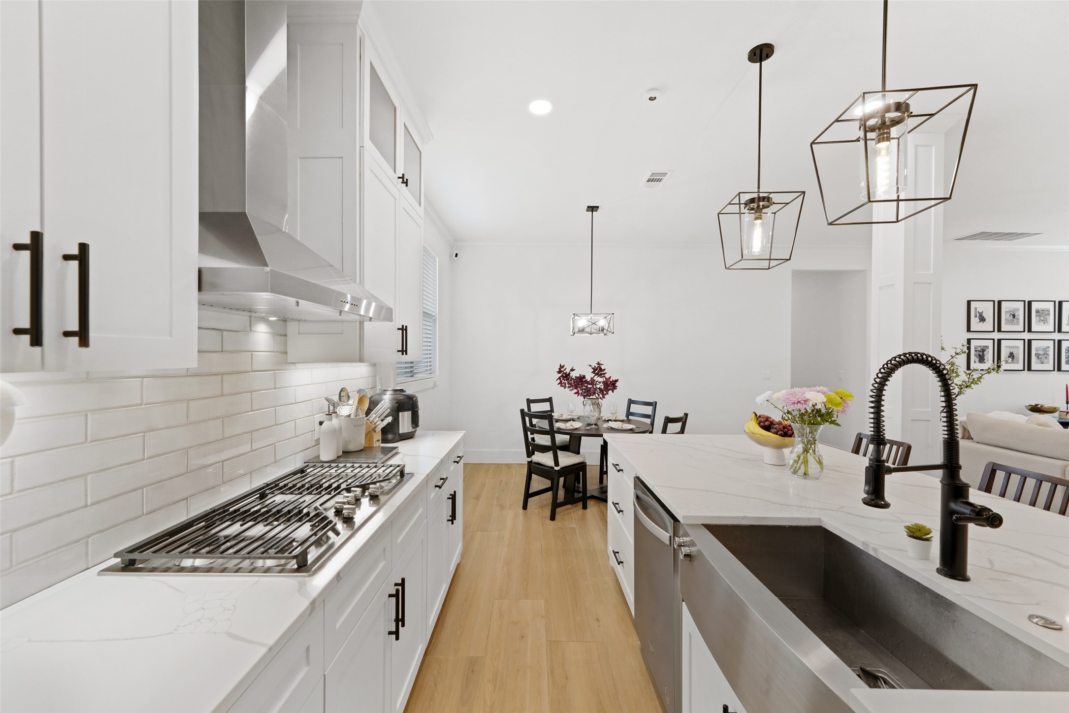 4706 Victor Street Dallas TX 75246