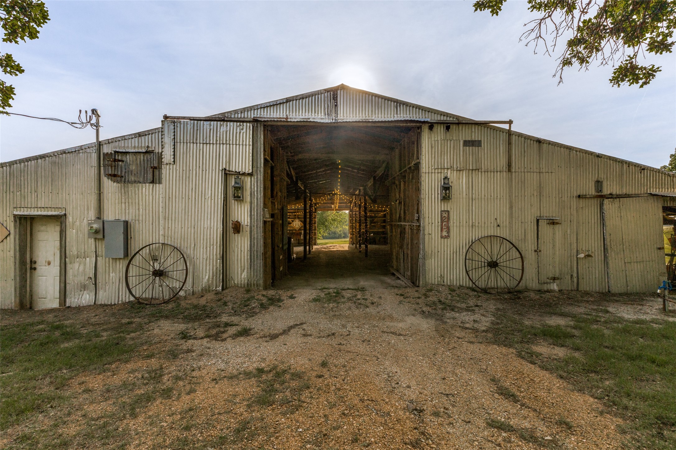 1955 County Road 2980 Windom TX 75492