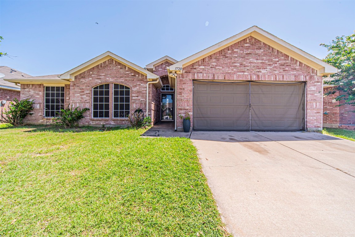 1720 La Caya Drive Mansfield TX 76063