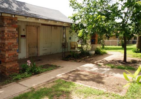2621 Putnam Street Fort Worth TX 76112