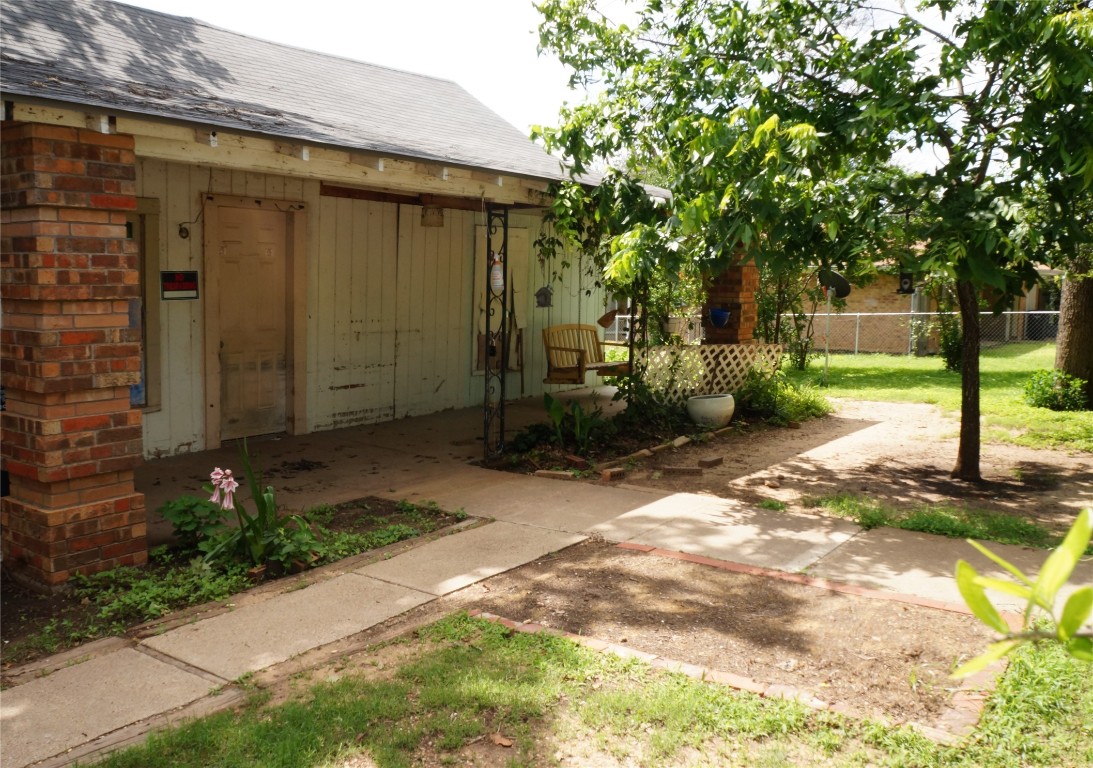 2621 Putnam Street Fort Worth TX 76112