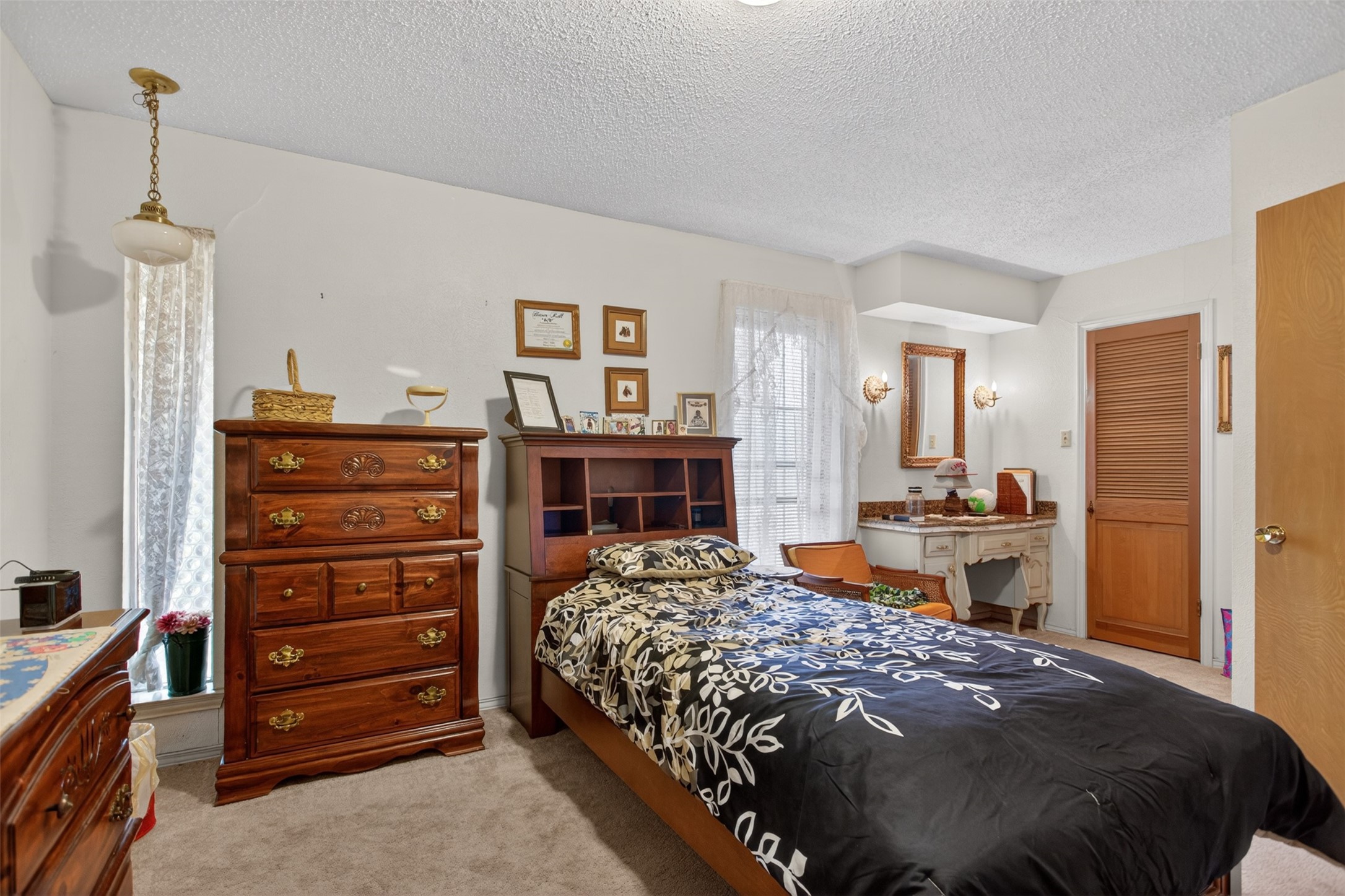 6010 Hunters View Lane Dallas TX 75232