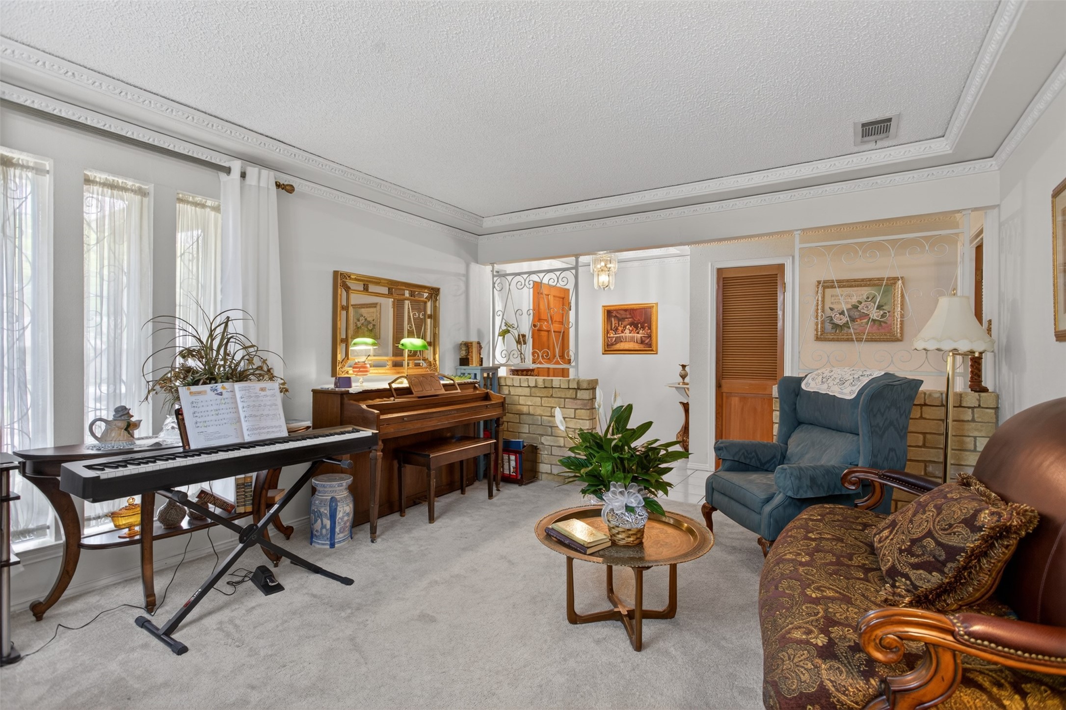 6010 Hunters View Lane Dallas TX 75232