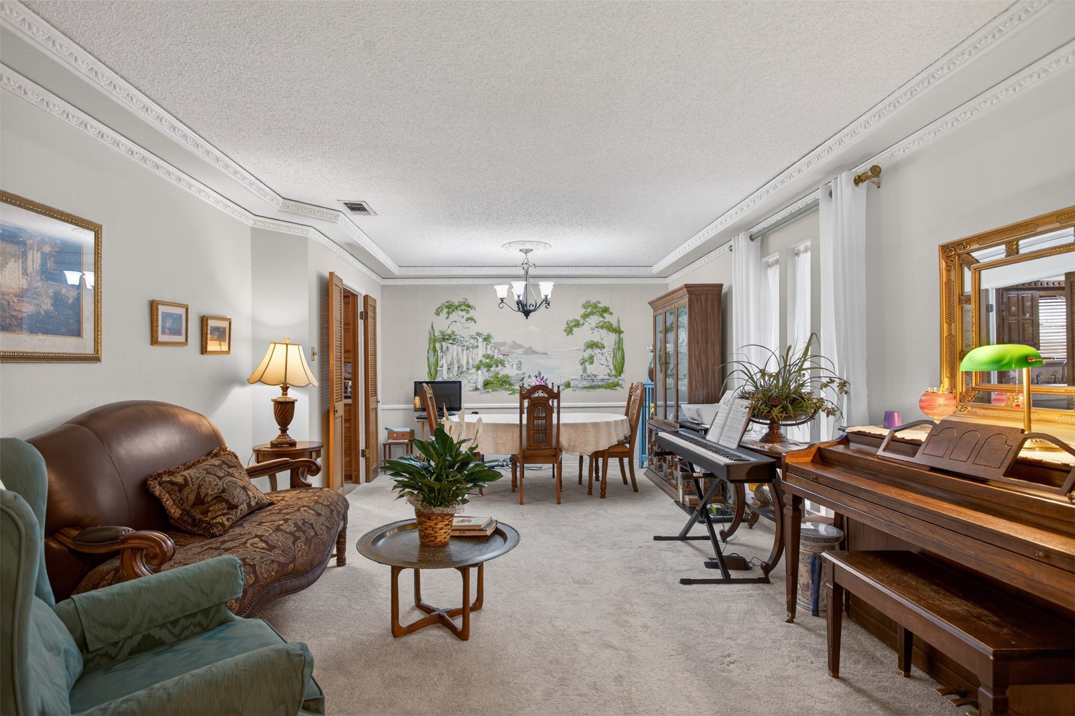 6010 Hunters View Lane Dallas TX 75232