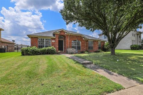 1344 Fieldstone Drive Desoto TX 75115
