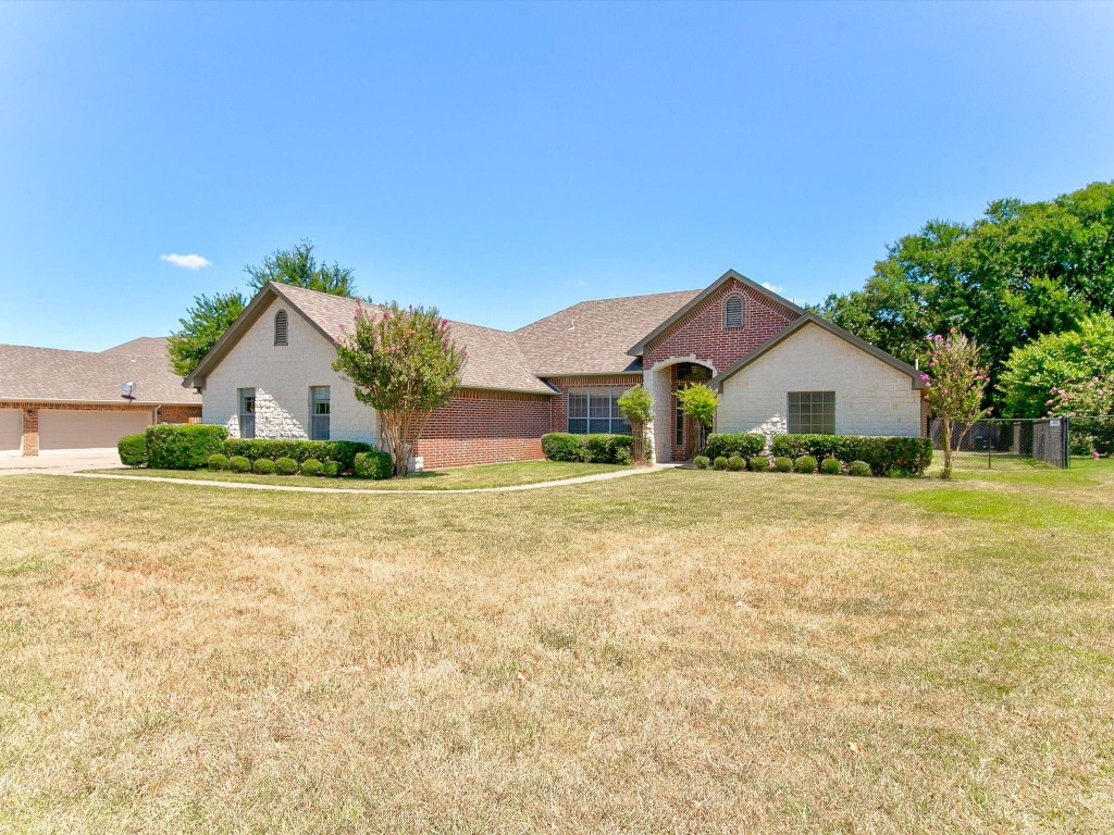 8536 Kingsley Circle Granbury TX 76049