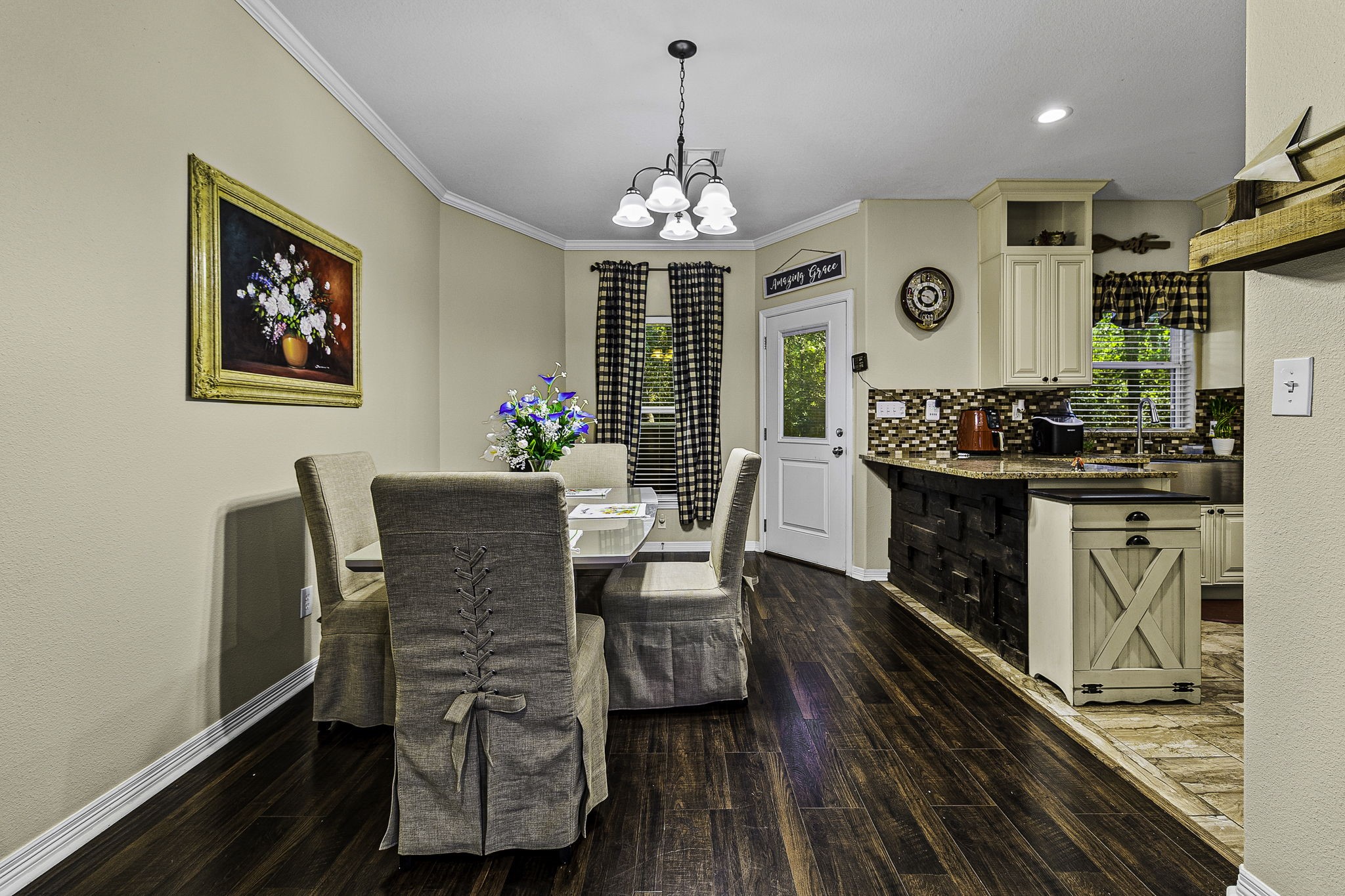 27 Lakewood Trinity TX 75862