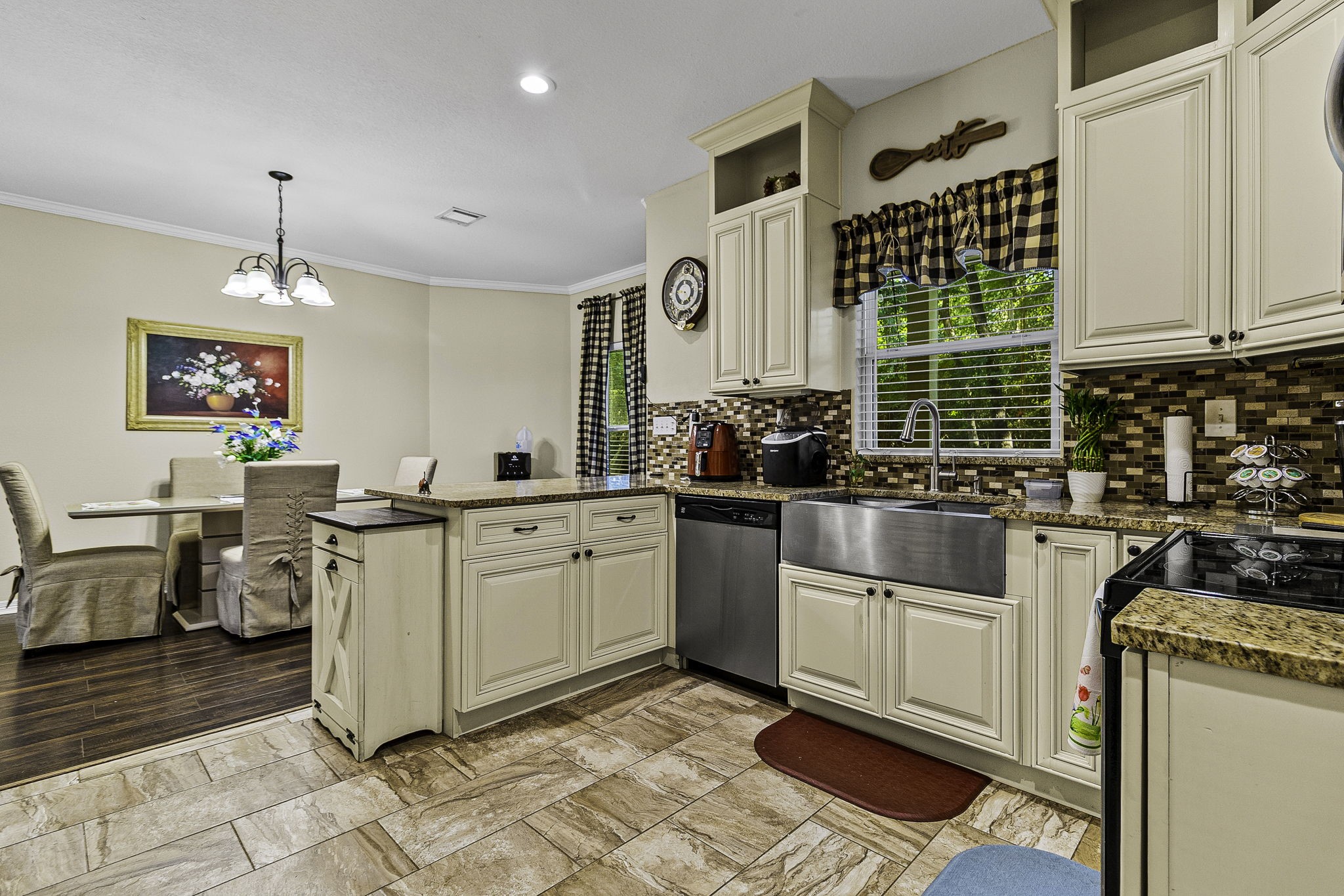 27 Lakewood Trinity TX 75862