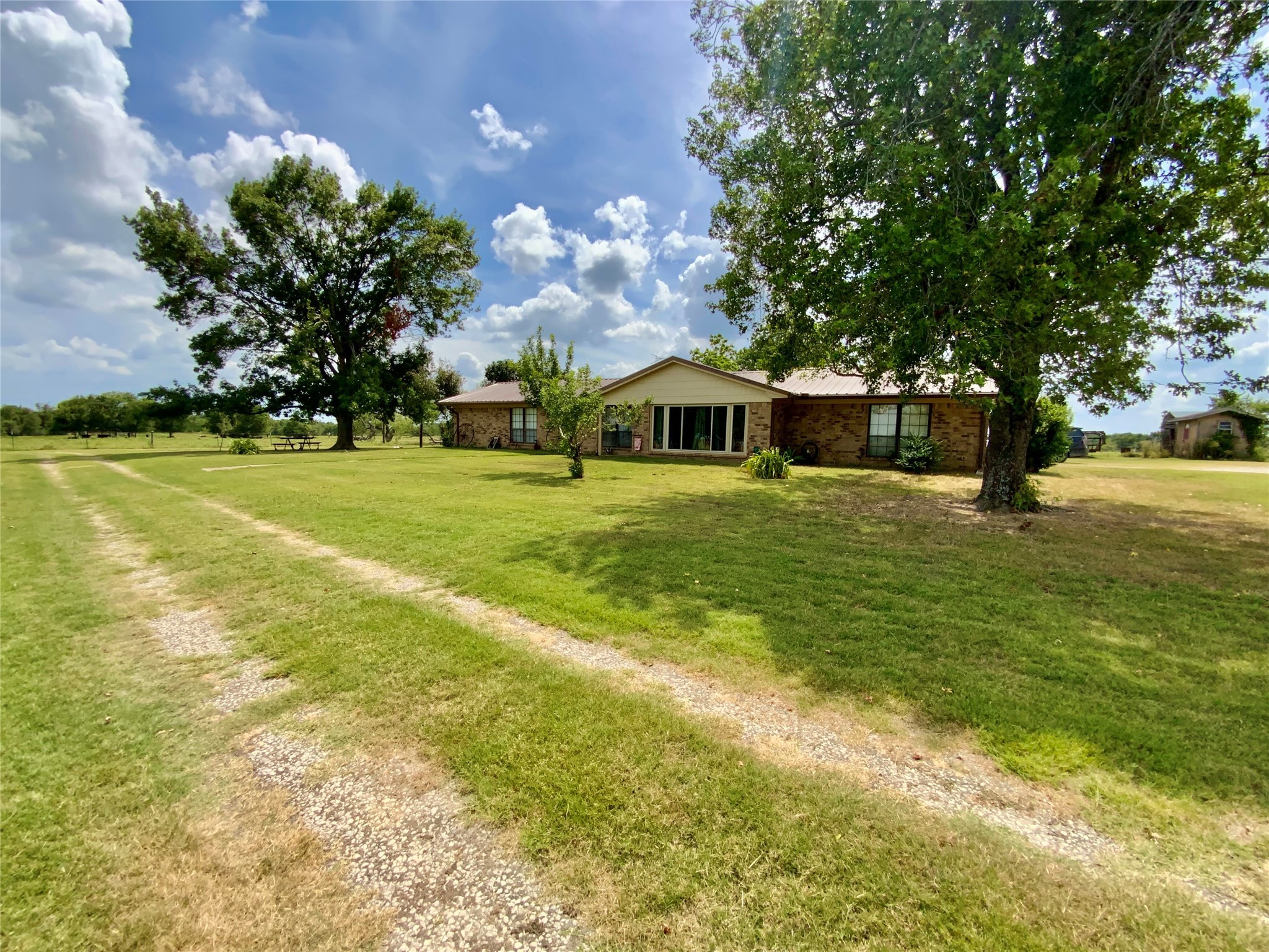 2247 Lcr 654 Thornton TX 76687