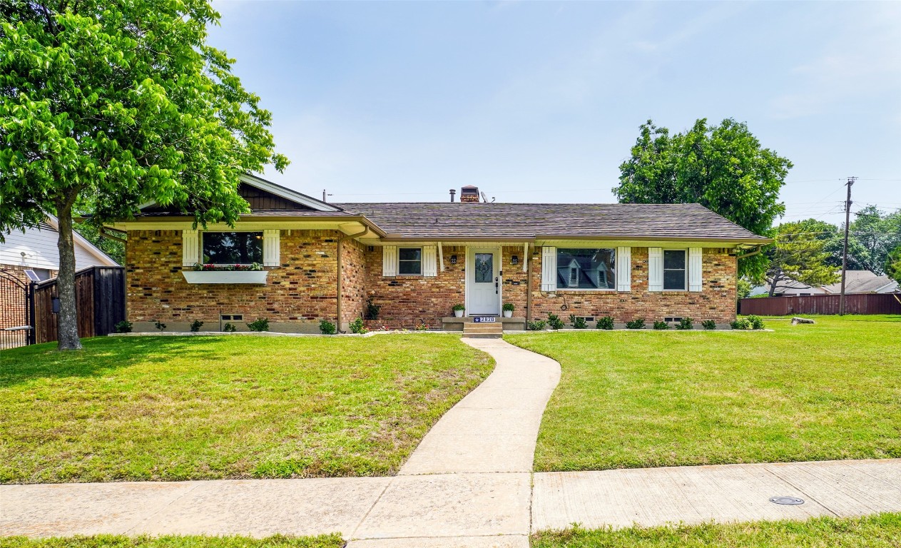 2820 Green Meadow Drive Dallas TX 75228