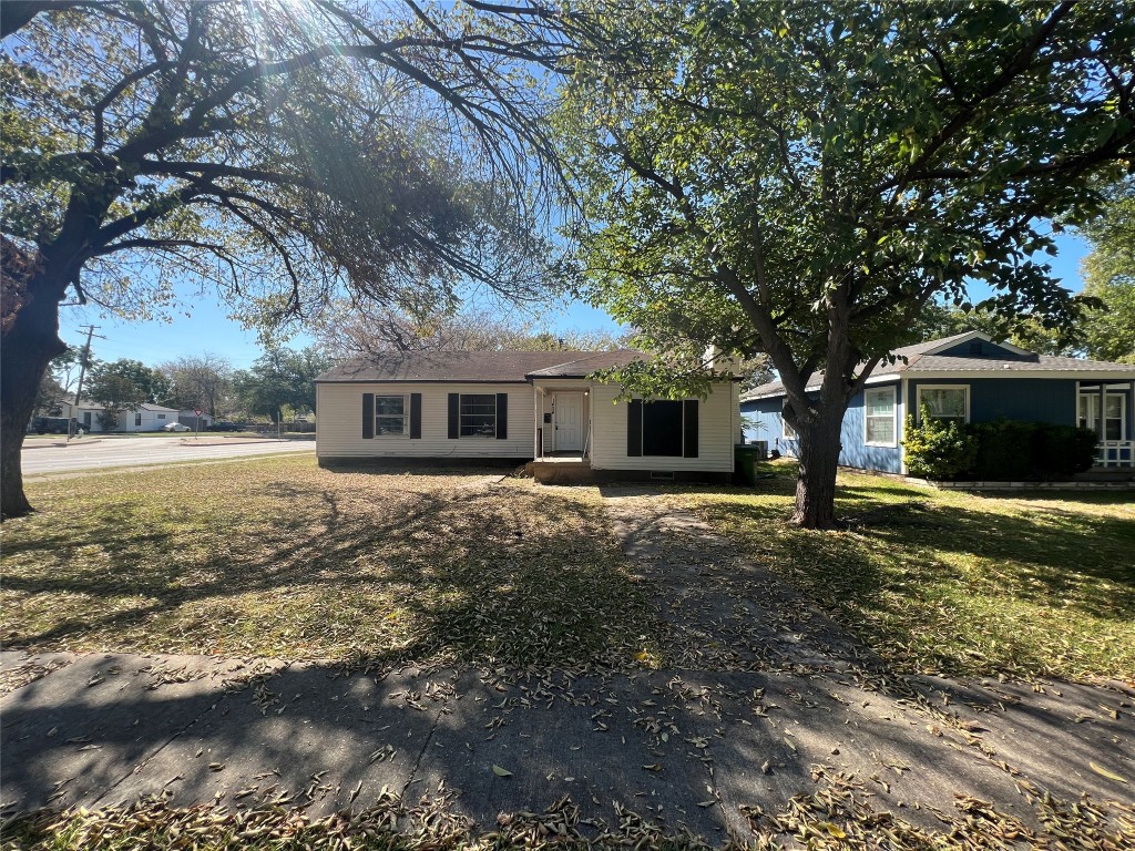 1404 Dent Street Garland TX 75042