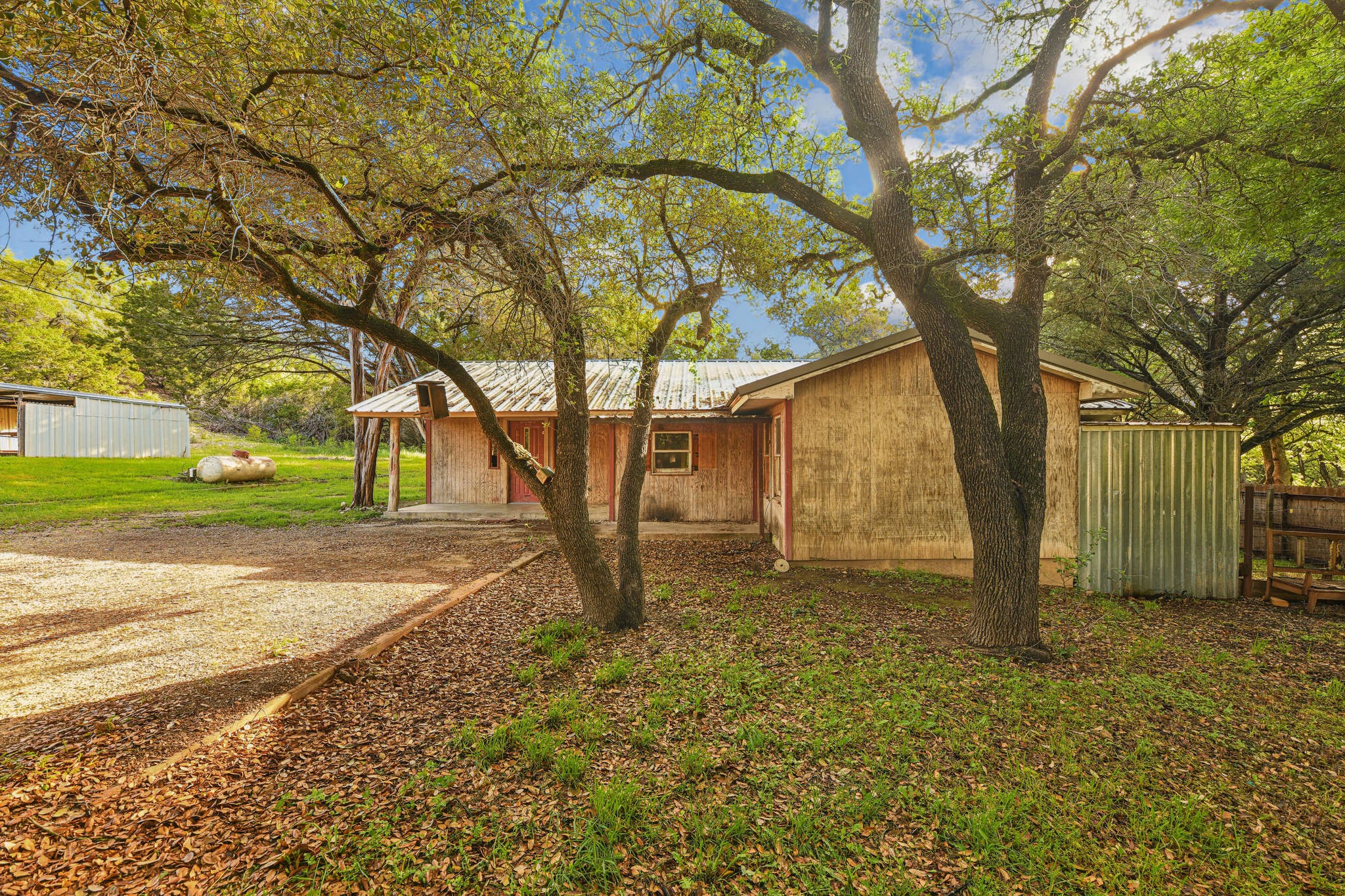 166 Live Oak Trail Blum TX 76627