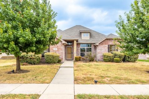 1208 Callalily Drive Desoto TX 75115