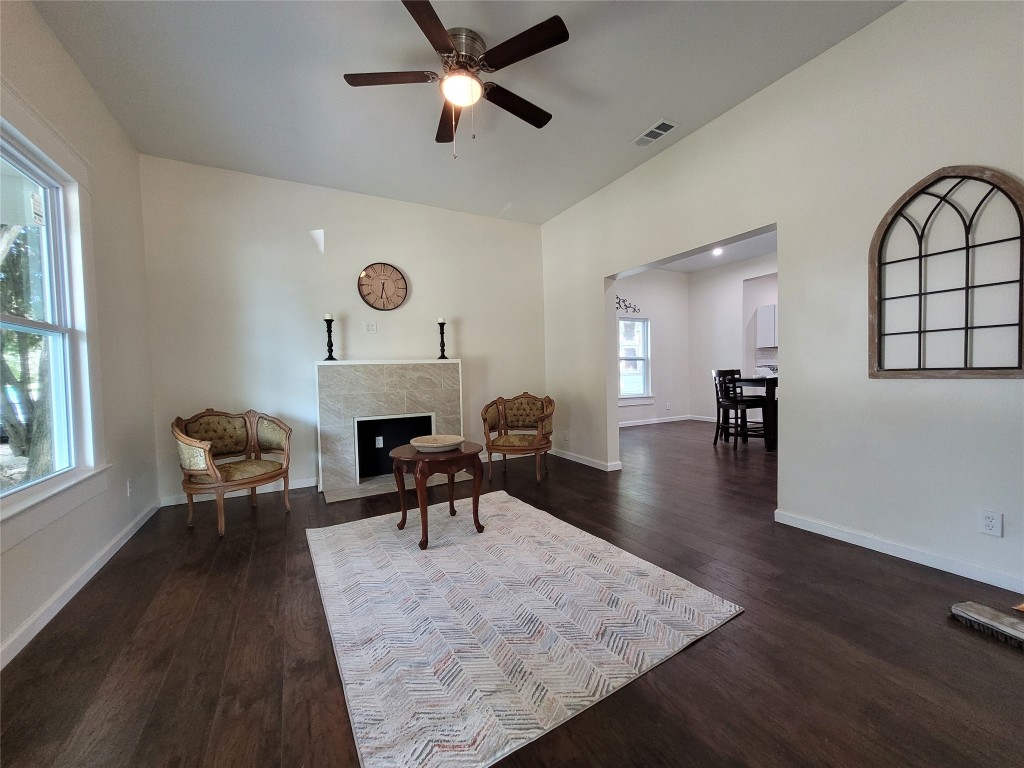 2107 Walnut Street Greenville TX 75401