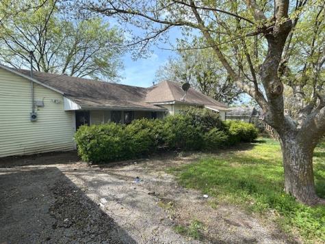 507 W Locust Street Whitewright TX 75491