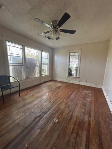 507 W Locust Street Whitewright TX 75491