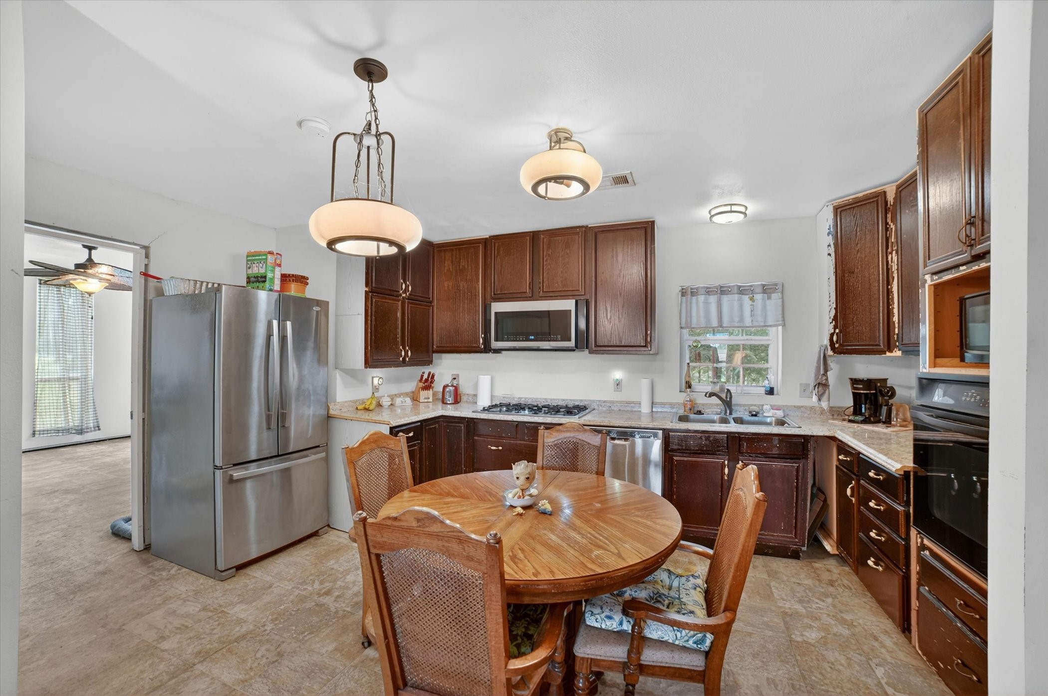 8088 Telegraph Road Quinlan TX 75474