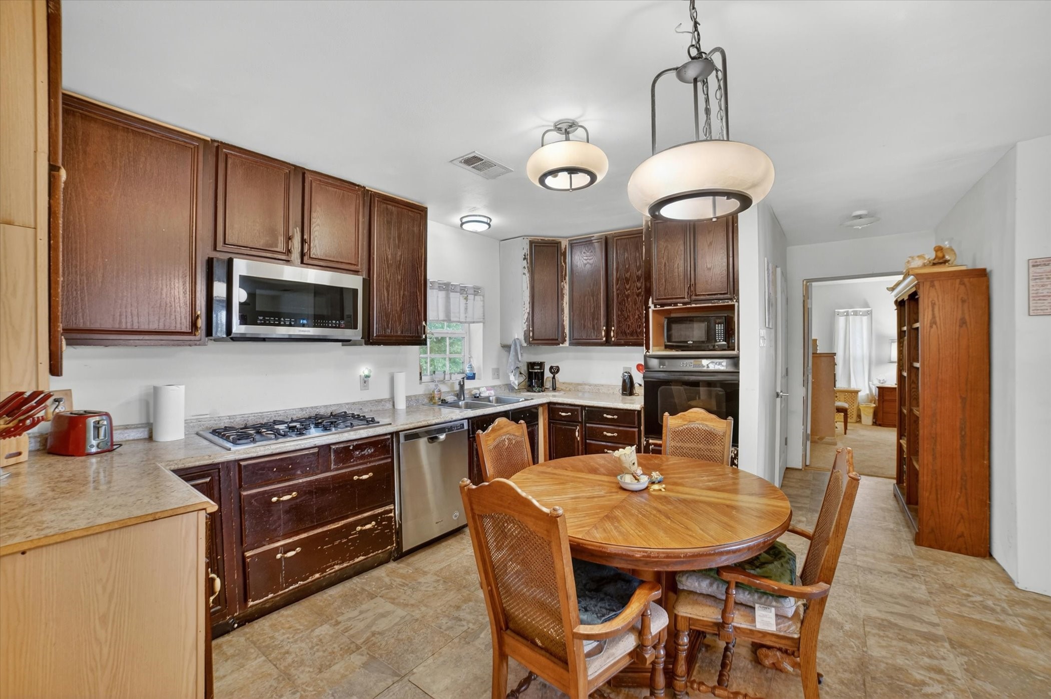 8088 Telegraph Road Quinlan TX 75474