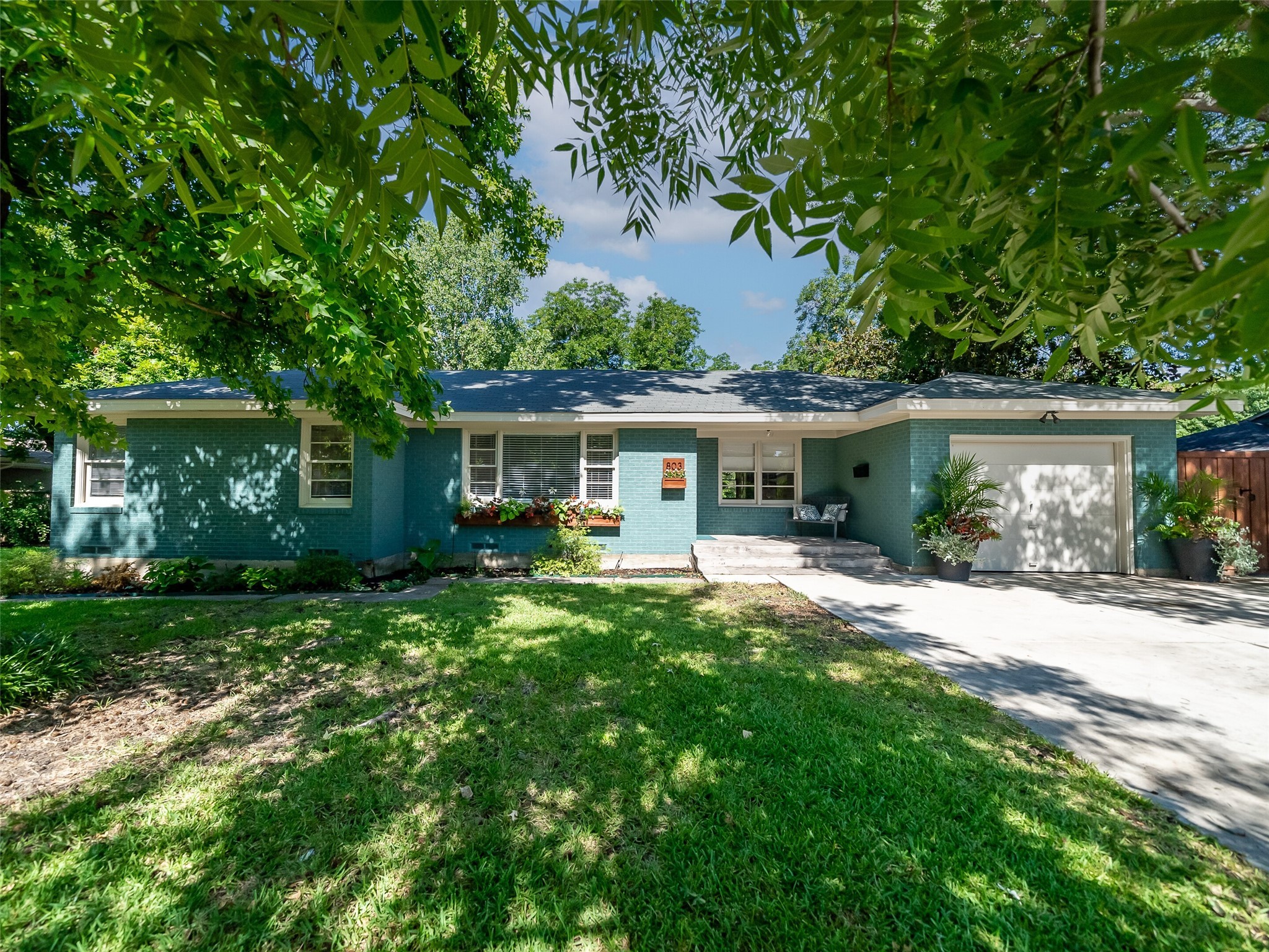 803 Finch Avenue Mckinney TX 75069