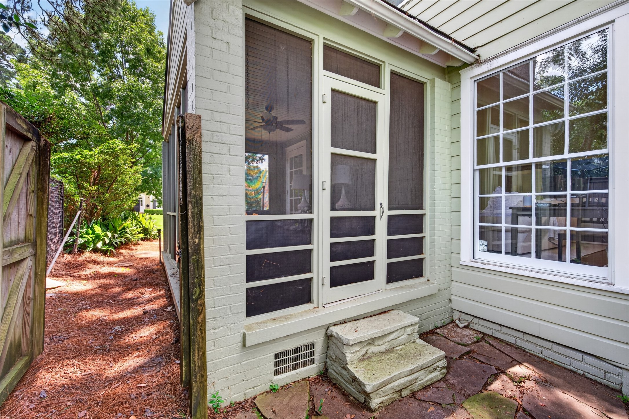 704 Oneonta Street Shreveport LA 71106