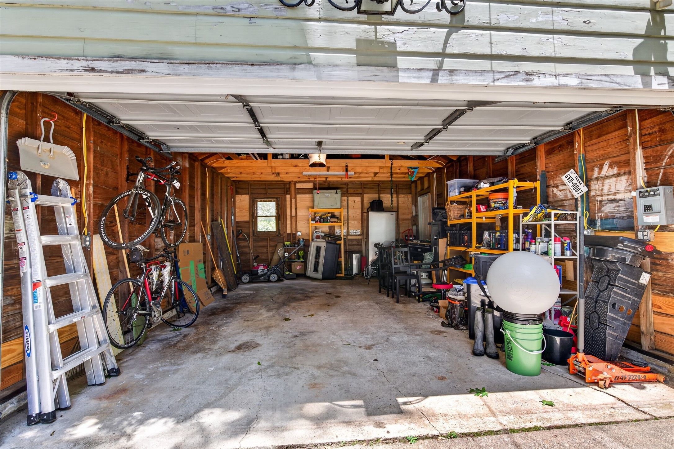 704 Oneonta Street Shreveport LA 71106