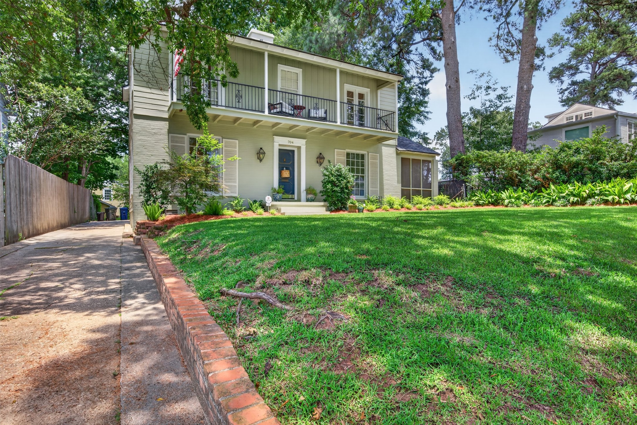 704 Oneonta Street Shreveport LA 71106