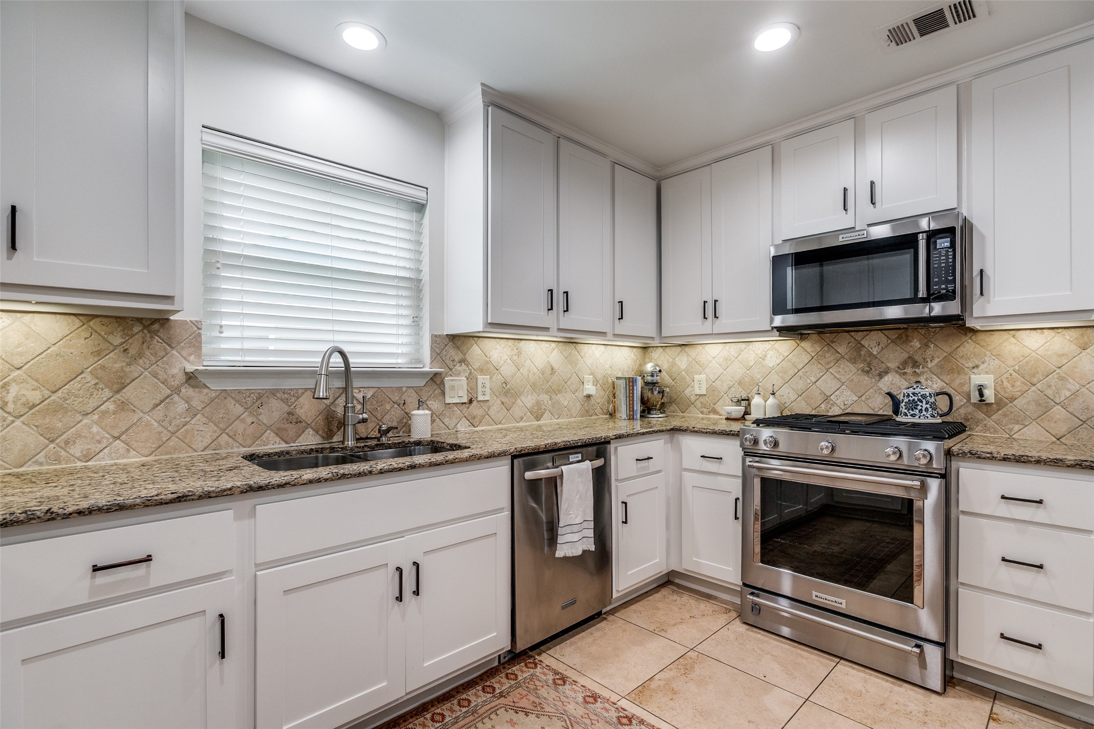 6732 Inverness Lane Dallas TX 75214