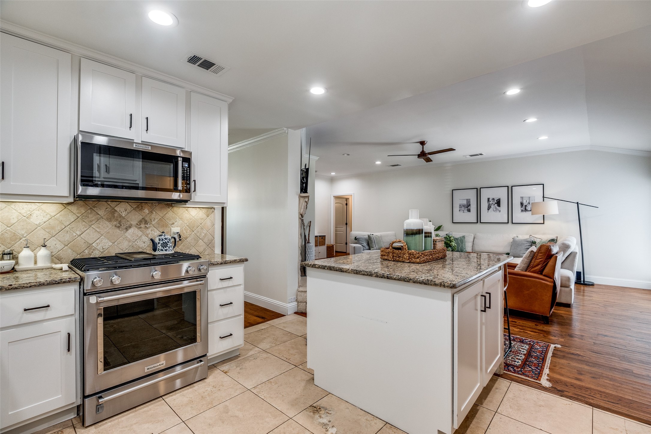 6732 Inverness Lane Dallas TX 75214