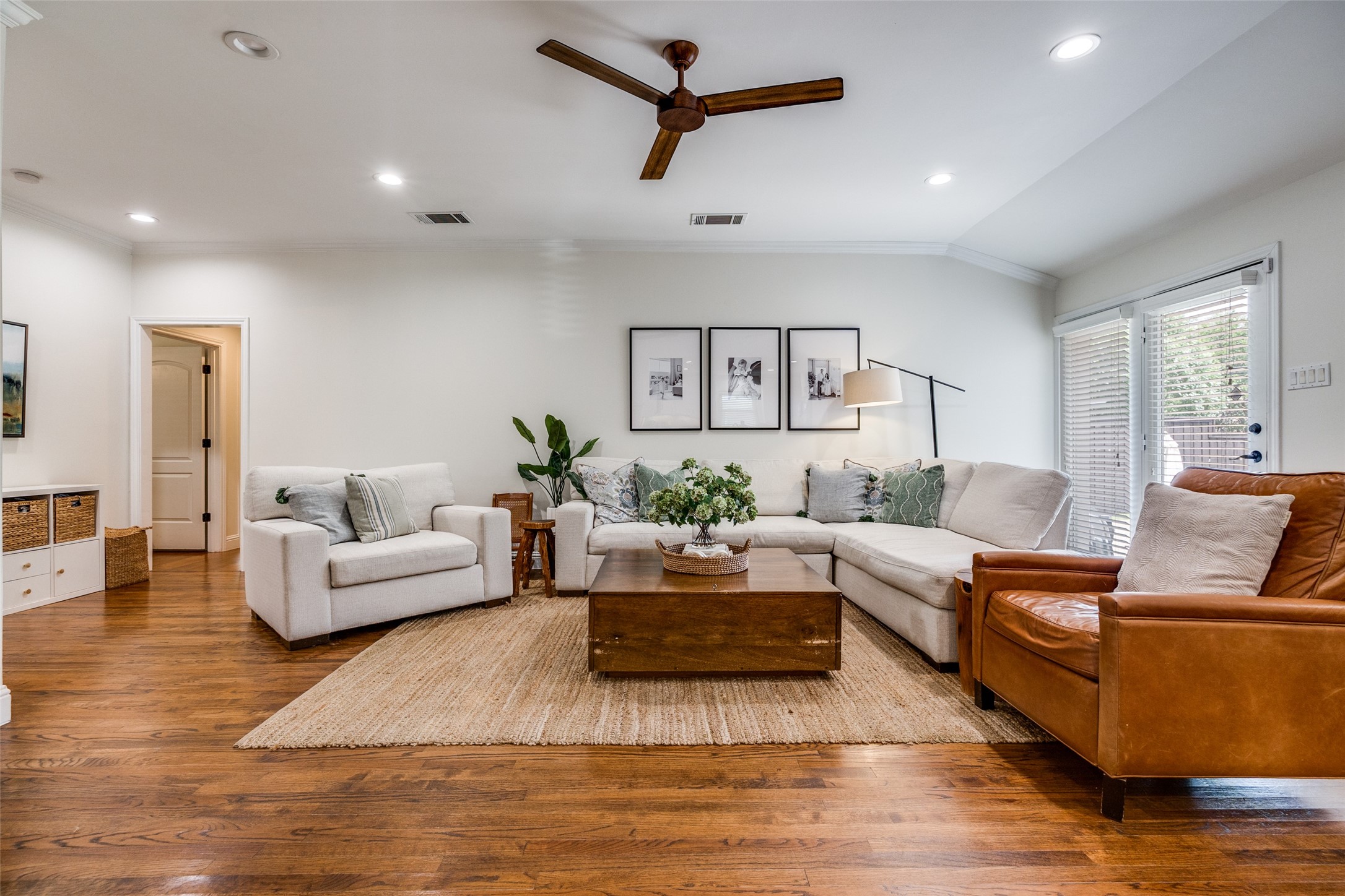 6732 Inverness Lane Dallas TX 75214