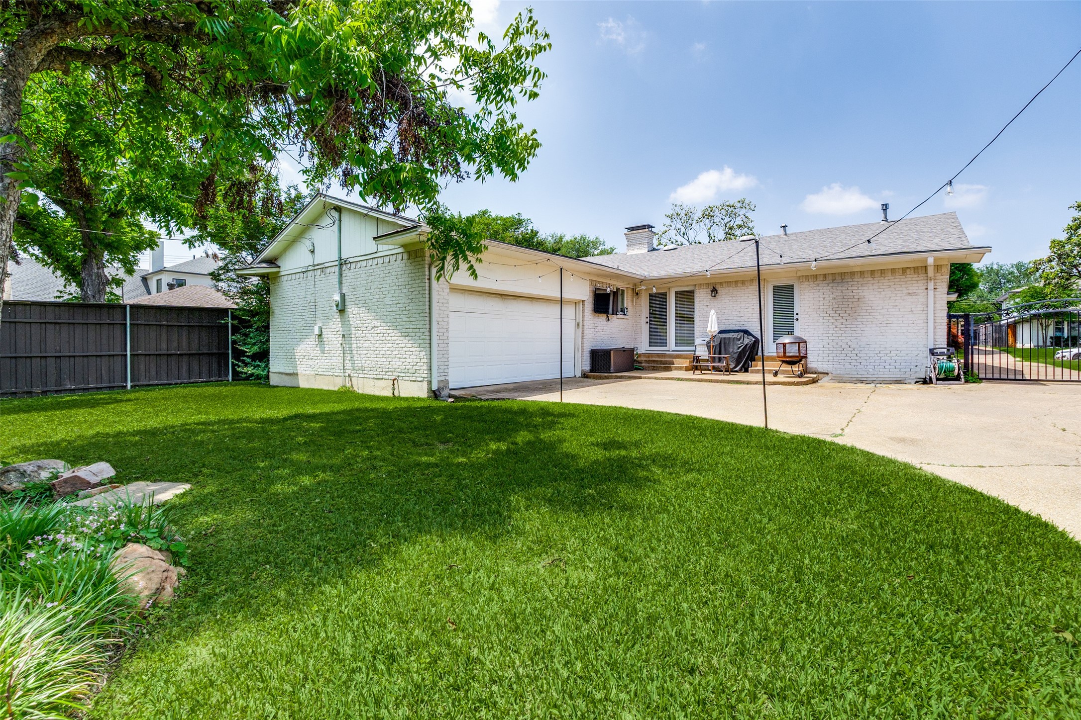 6732 Inverness Lane Dallas TX 75214