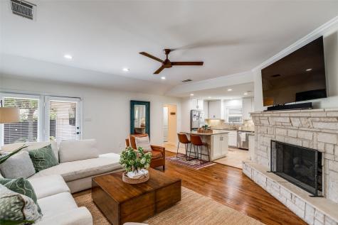 6732 Inverness Lane Dallas TX 75214