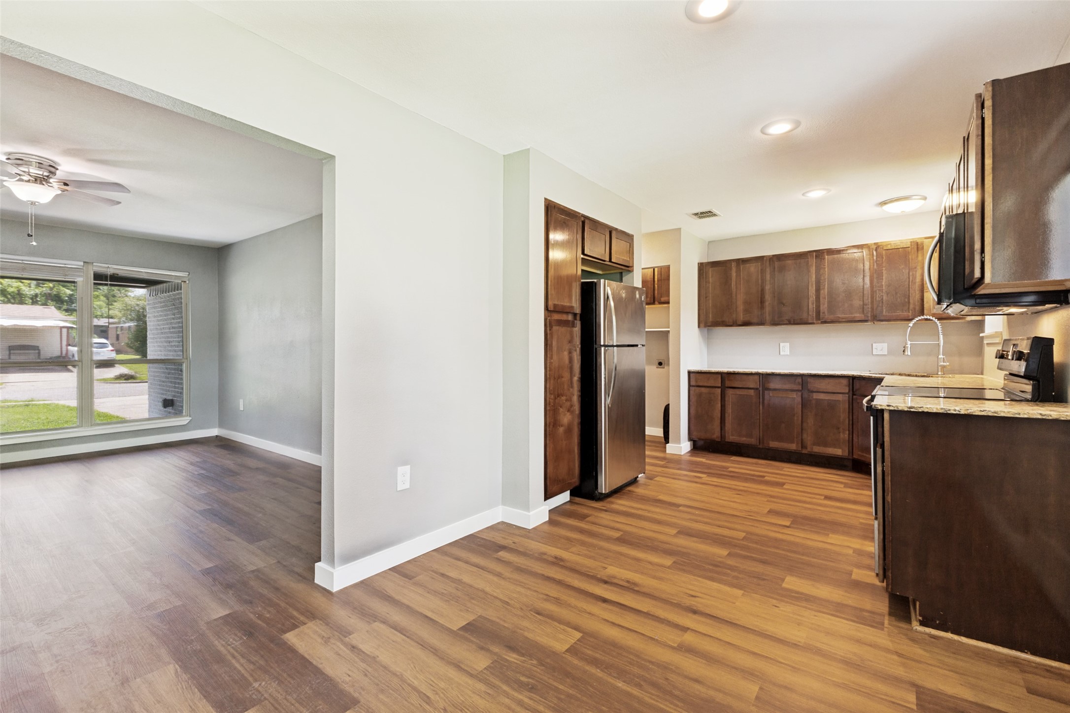 4862 Bedford Drive Mesquite TX 75150