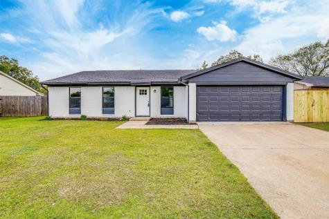 5724 Twin Oaks Drive Haltom City TX 76148