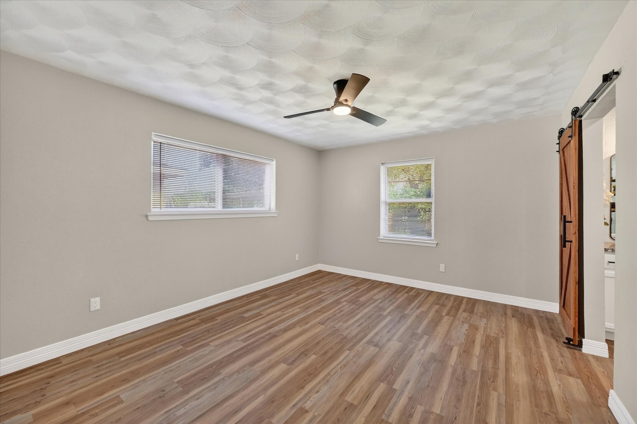 9510 Crestshire Drive Dallas TX 75227