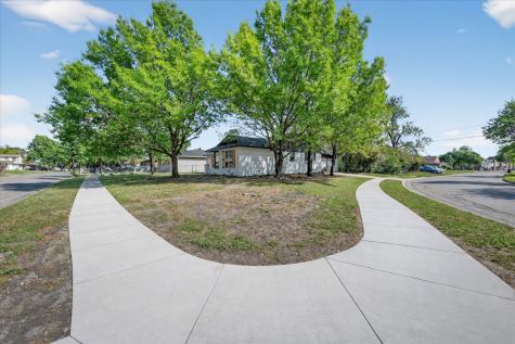 9510 Crestshire Drive Dallas TX 75227