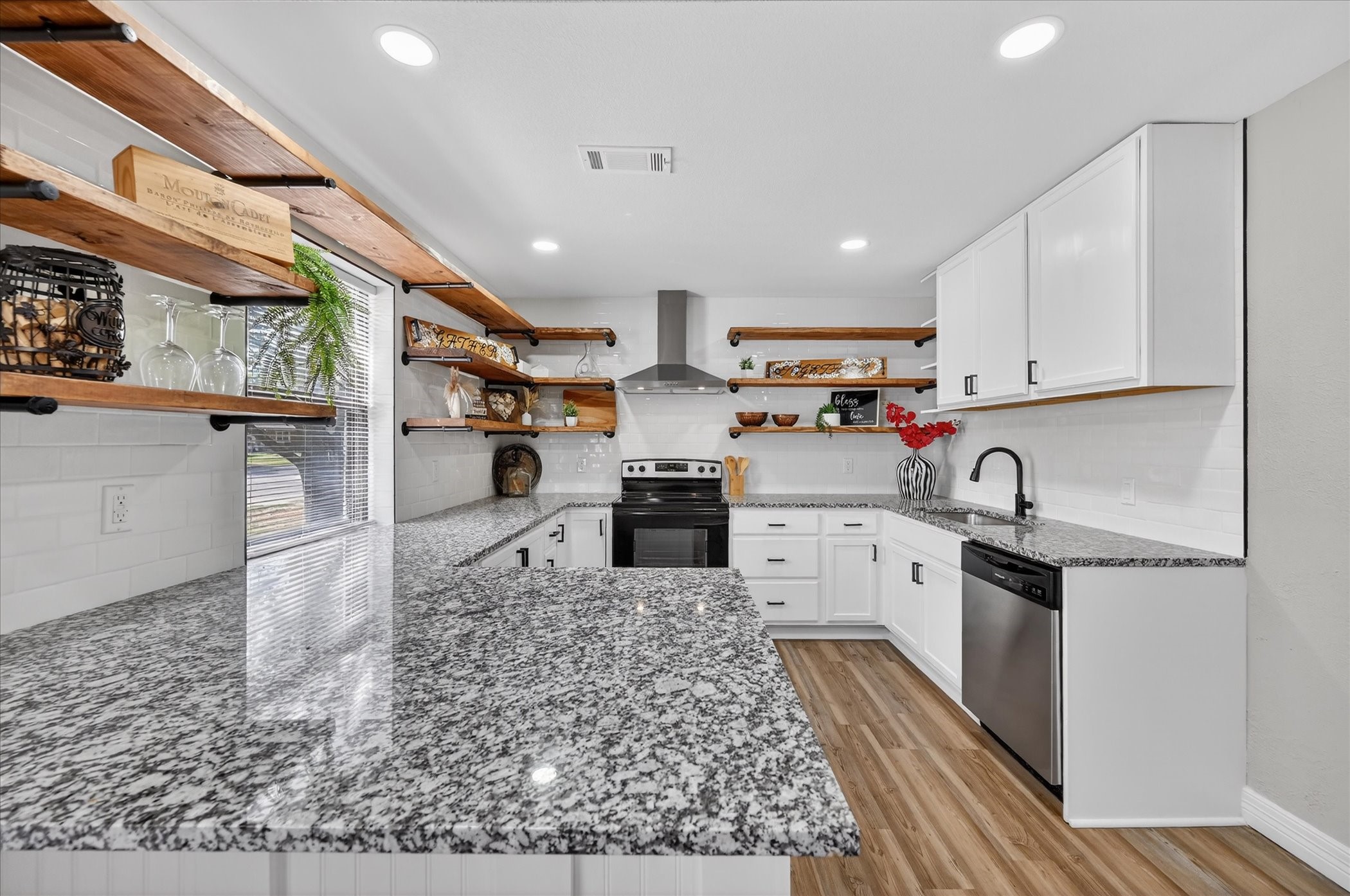 9510 Crestshire Drive Dallas TX 75227