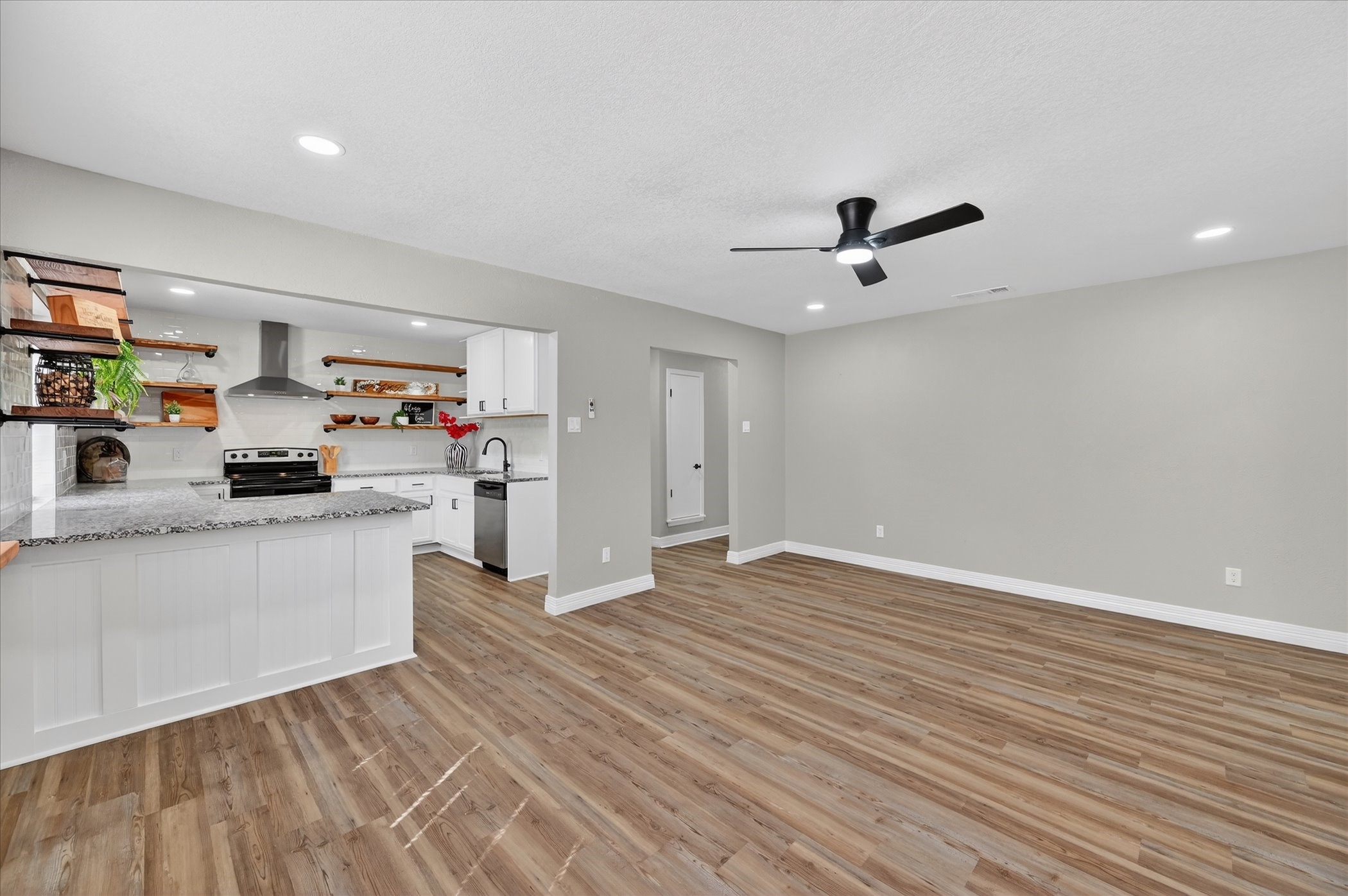 9510 Crestshire Drive Dallas TX 75227