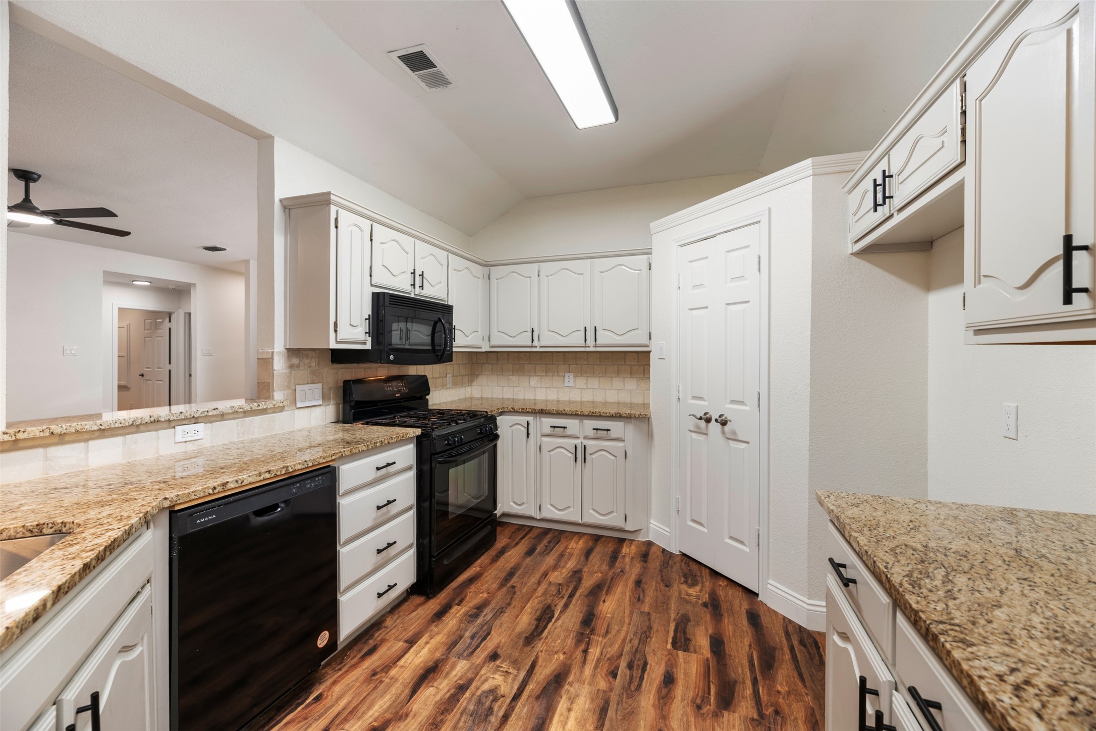 215 Barbara Way Red Oak TX 75154
