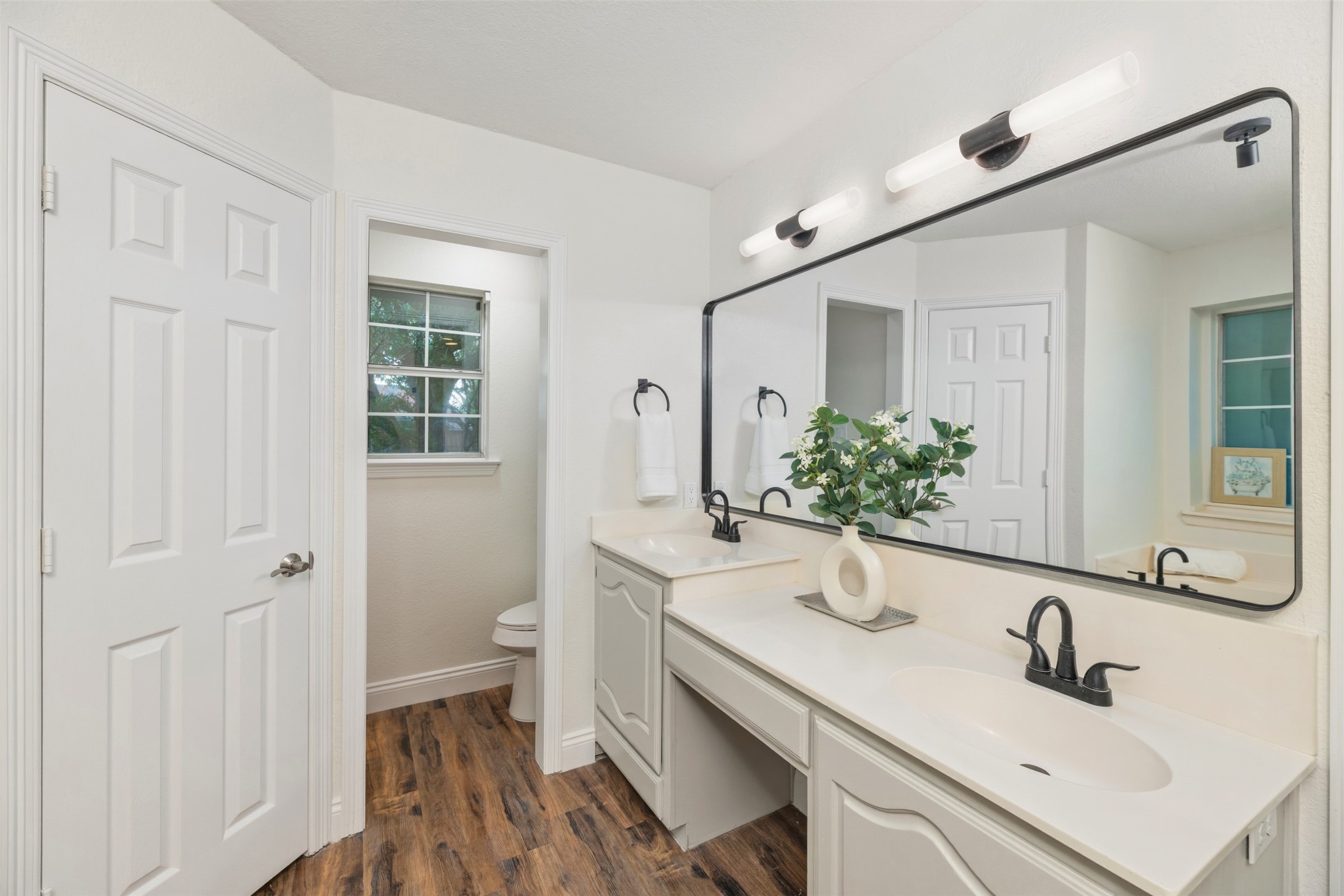 215 Barbara Way Red Oak TX 75154