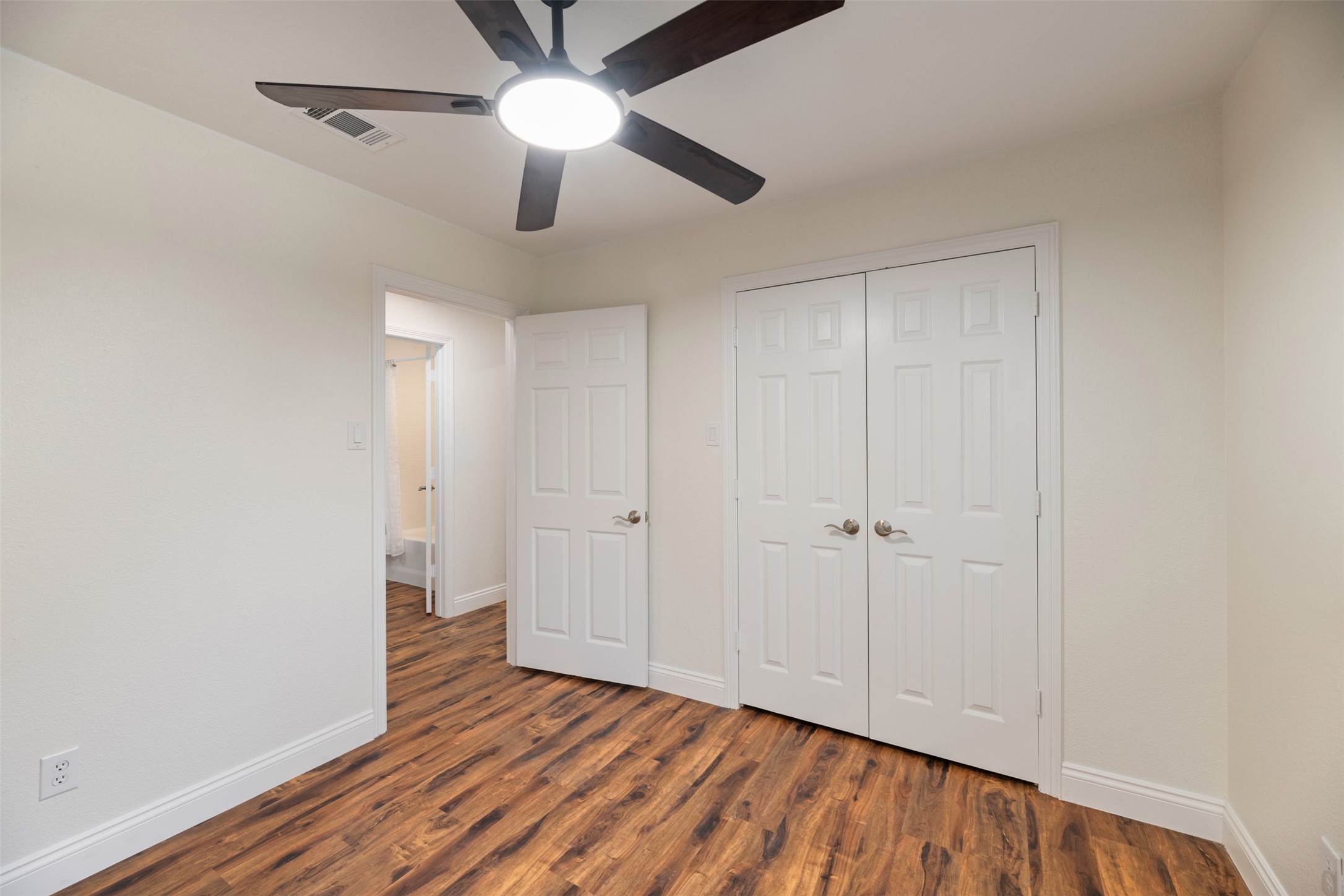 215 Barbara Way Red Oak TX 75154