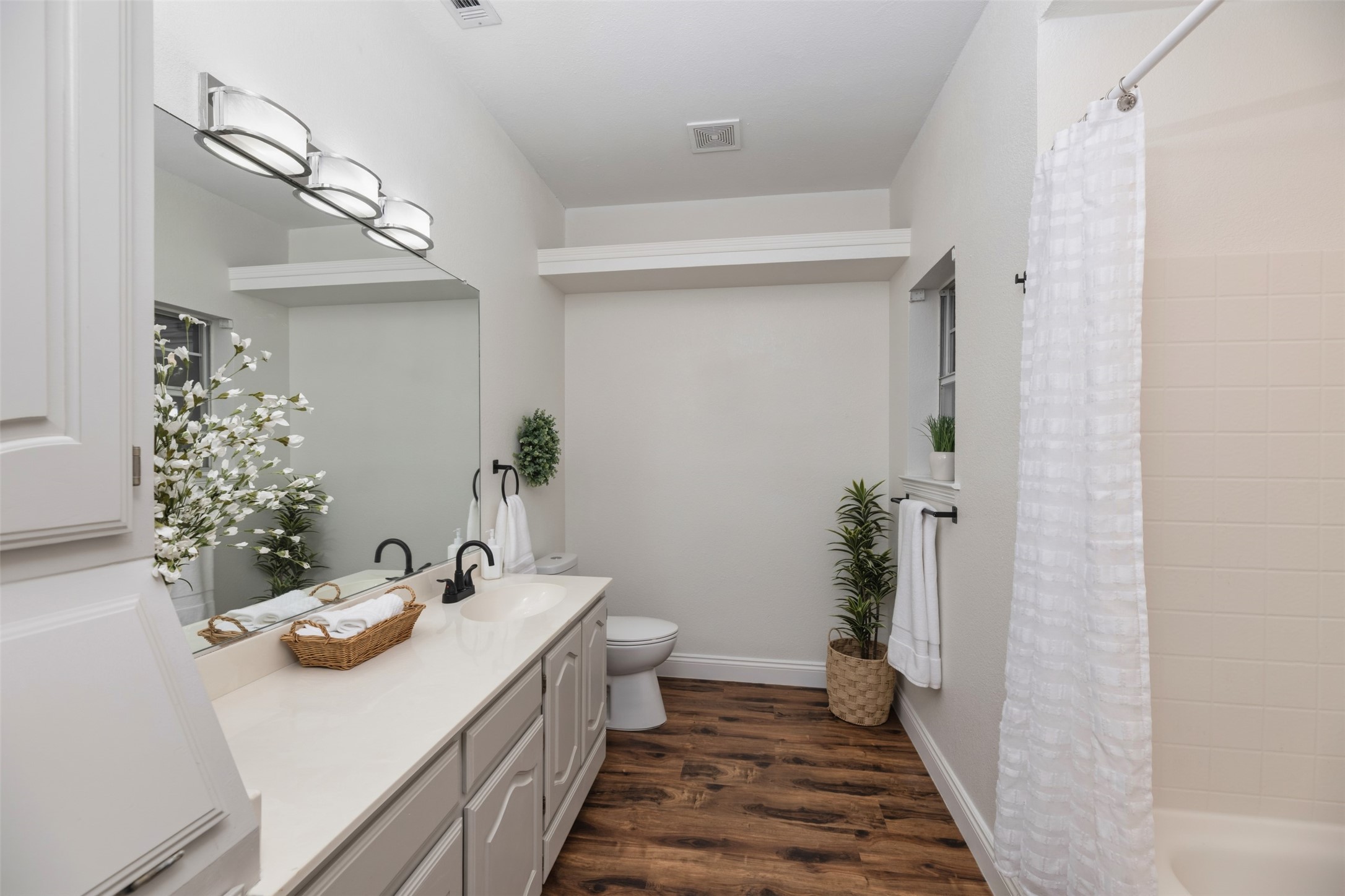 215 Barbara Way Red Oak TX 75154