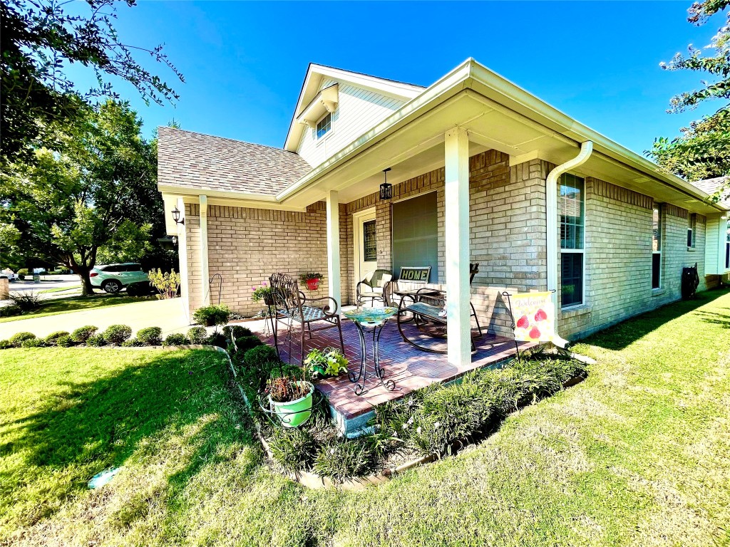 1011 Roberts Bend Court Granbury TX 76048