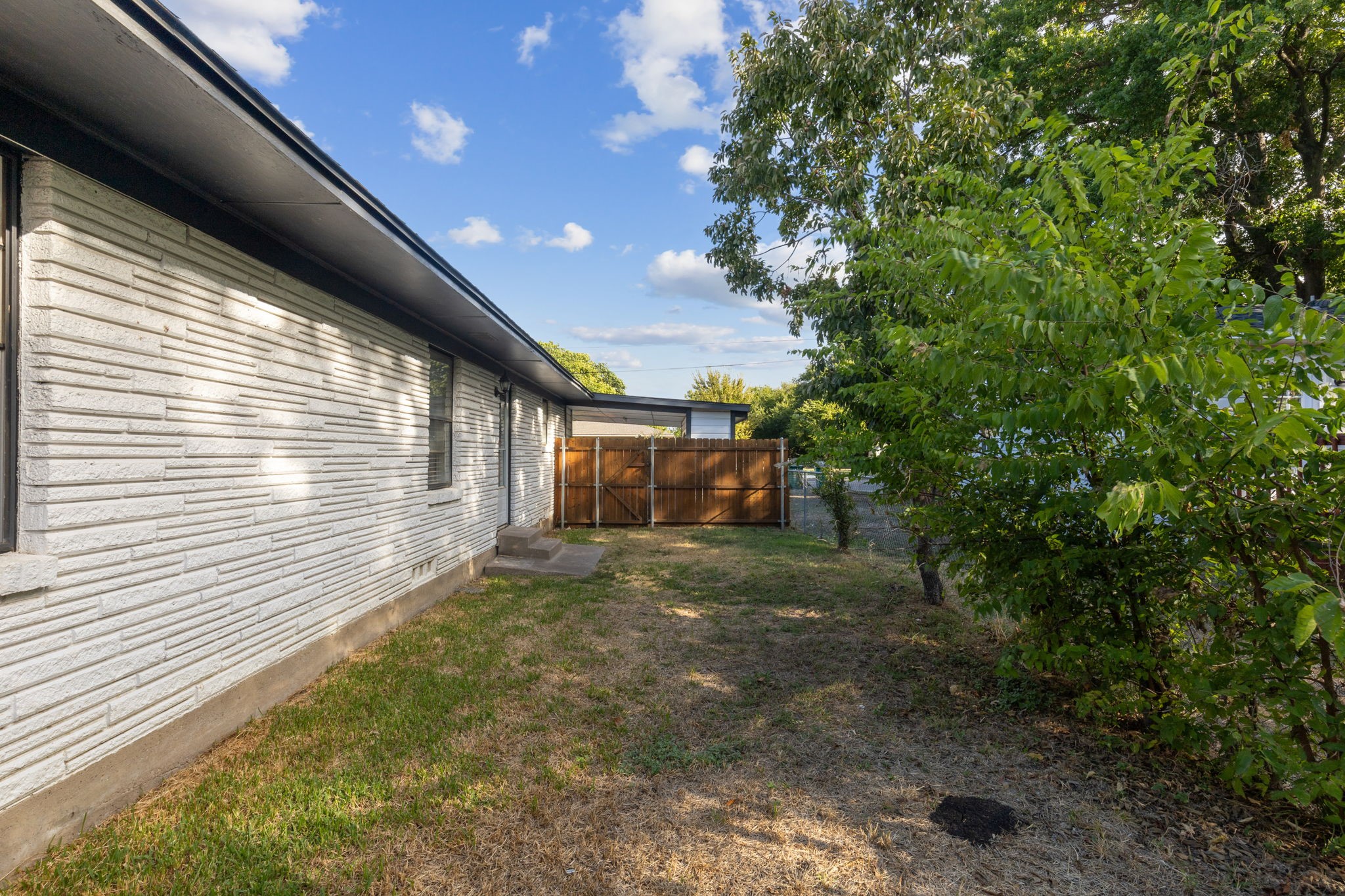 1412 N Morris Street Mckinney TX 75069