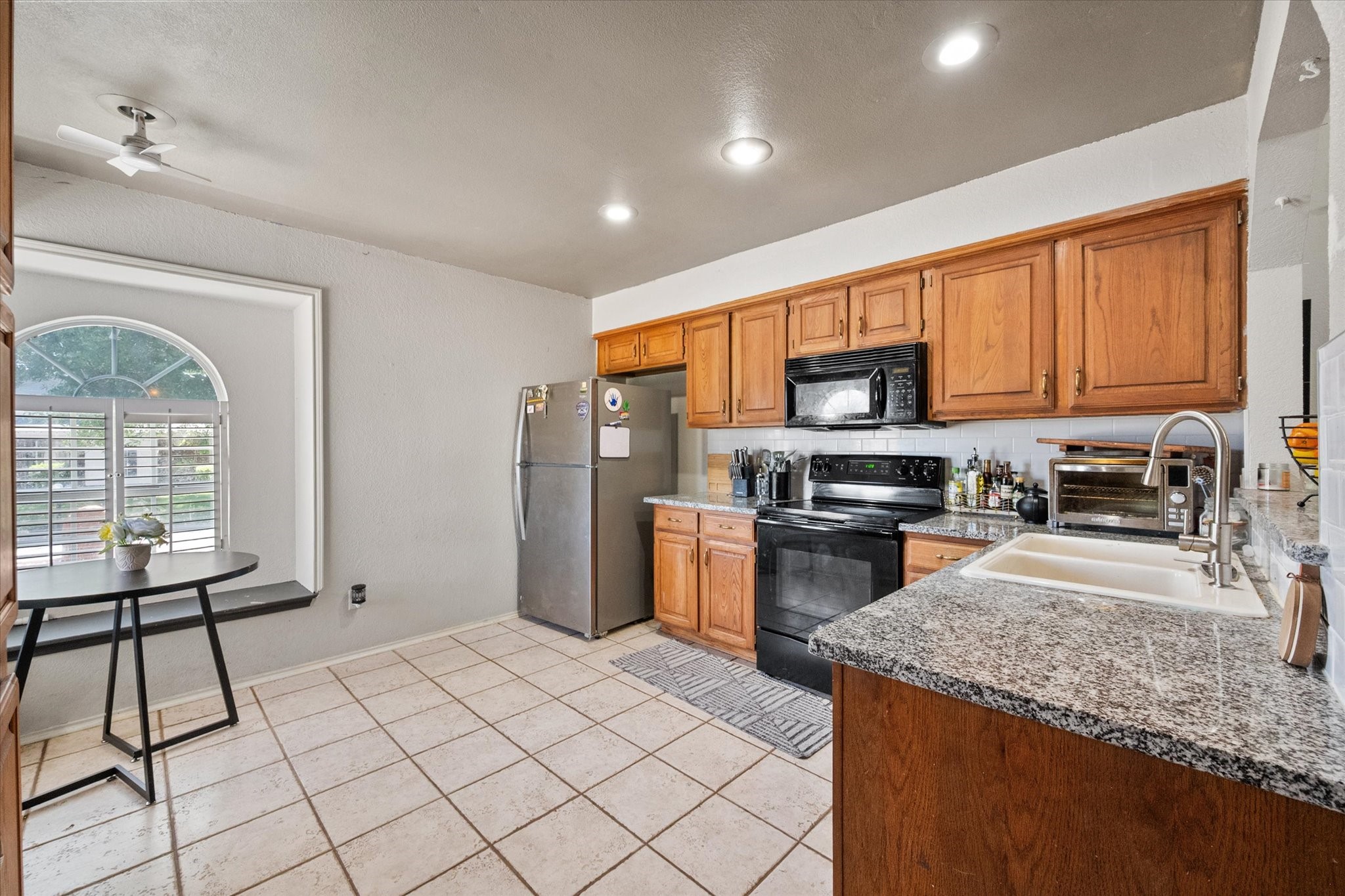 6716 Copperwood Court Arlington TX 76001