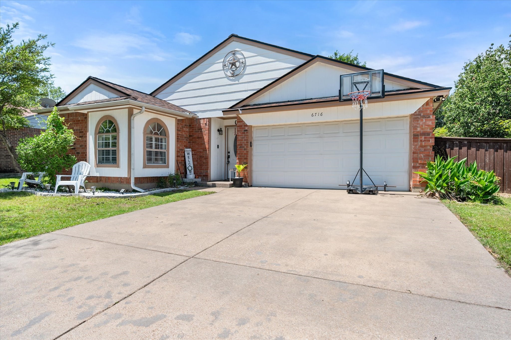 6716 Copperwood Court Arlington TX 76001