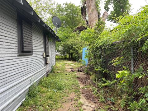 2912 Warren Avenue Dallas TX 75215