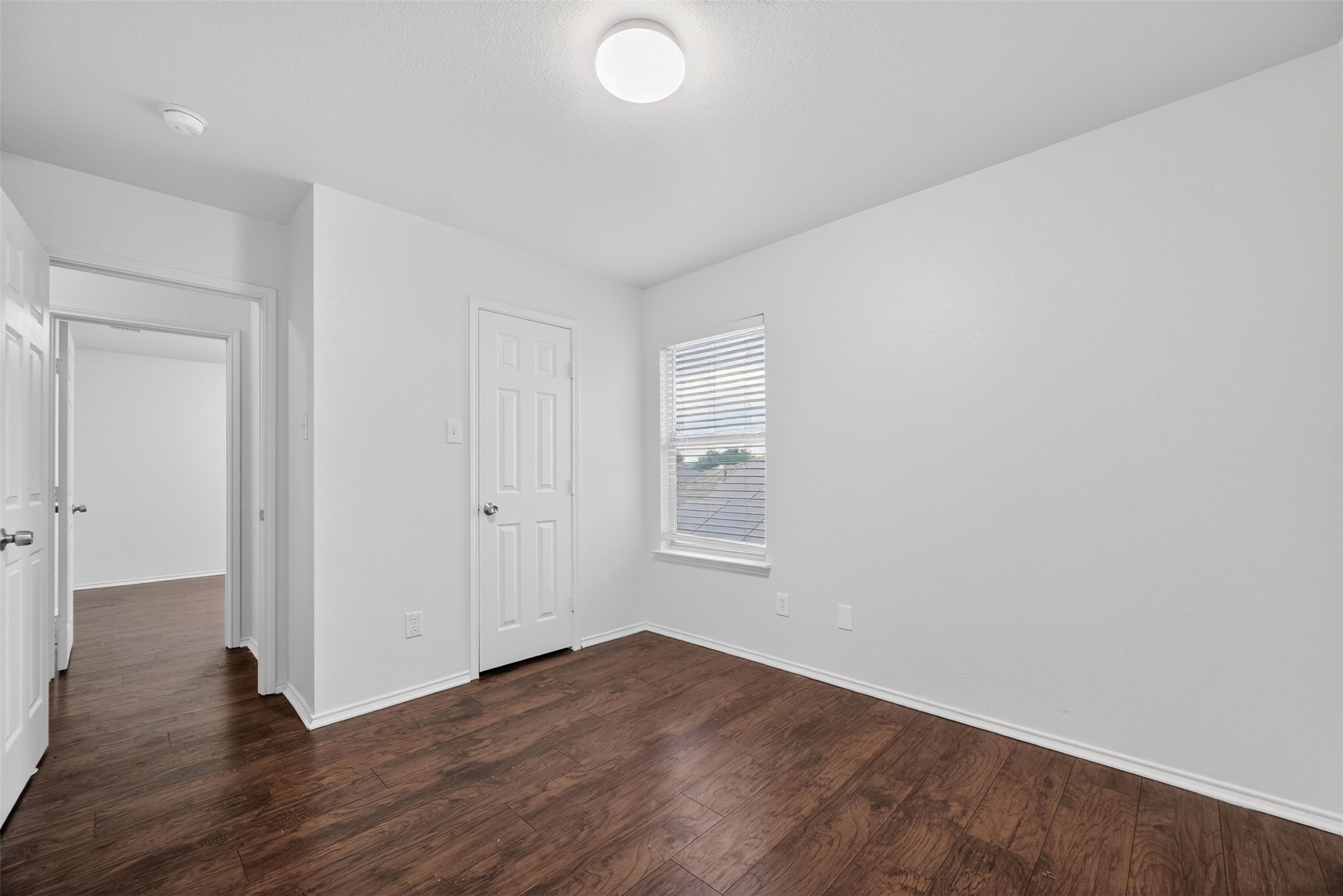 1060 Westbrook Court Grand Prairie TX 75052