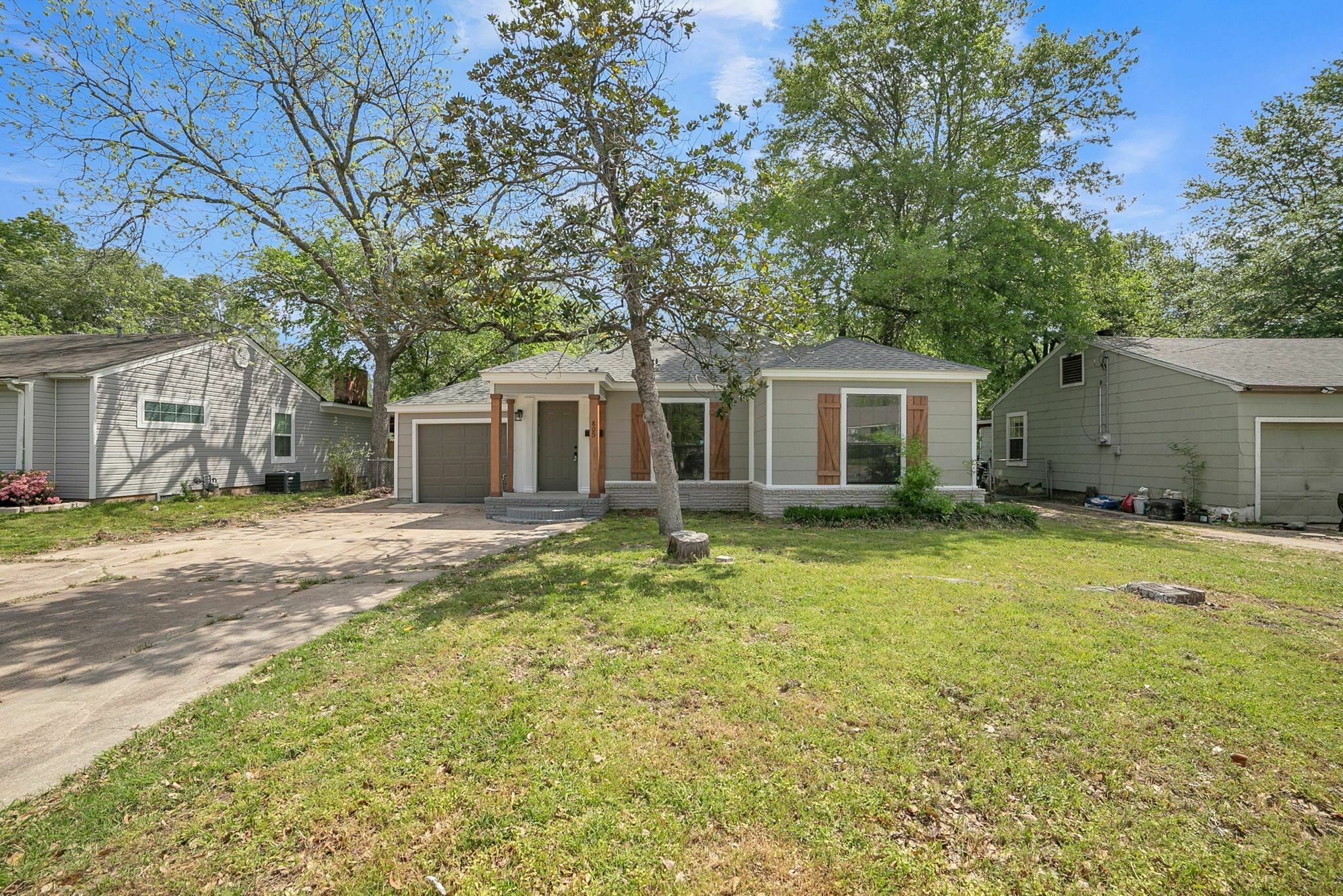 805 20th Street SE Paris TX 75460