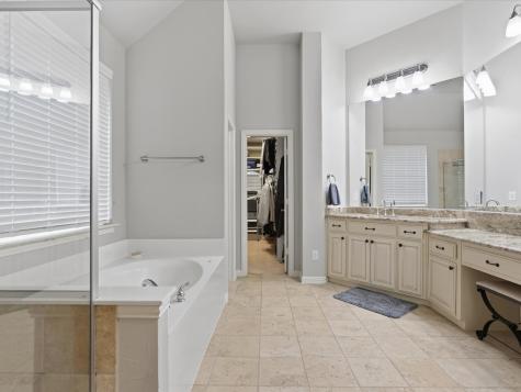 8330 Thatcher Road Lantana TX 76226